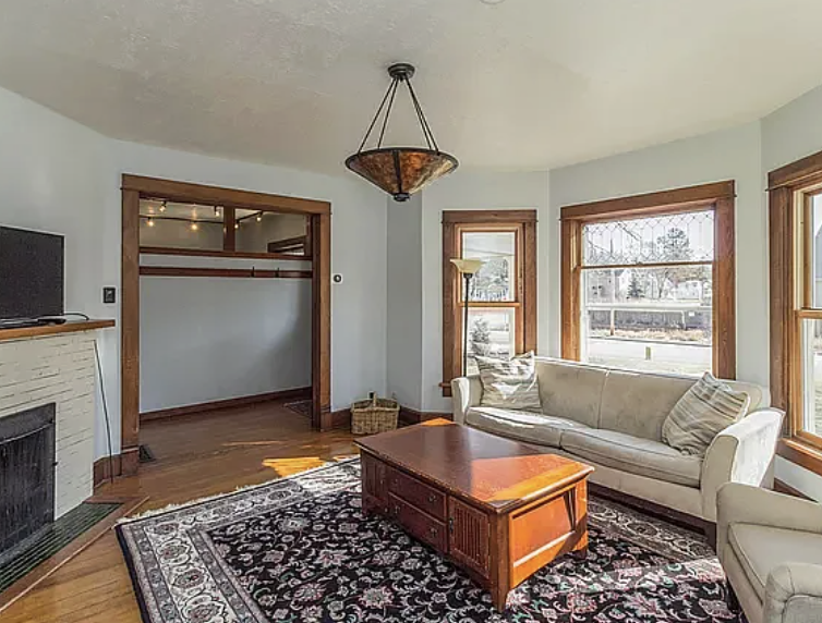 107 S Riverside Dr #1 - Photo 6 of 20