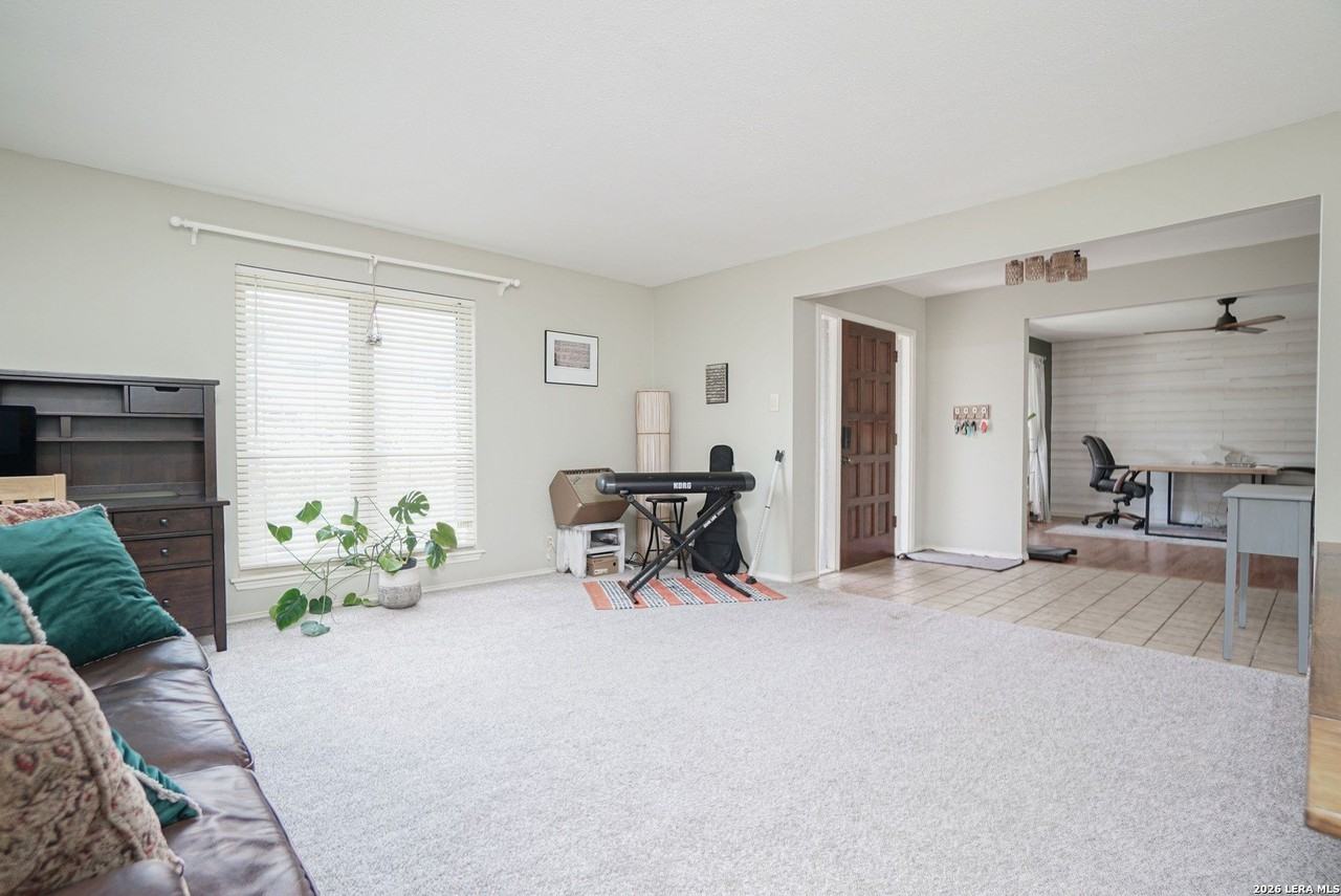 2506 Indian Ridge Dr - Photo 4 of 31