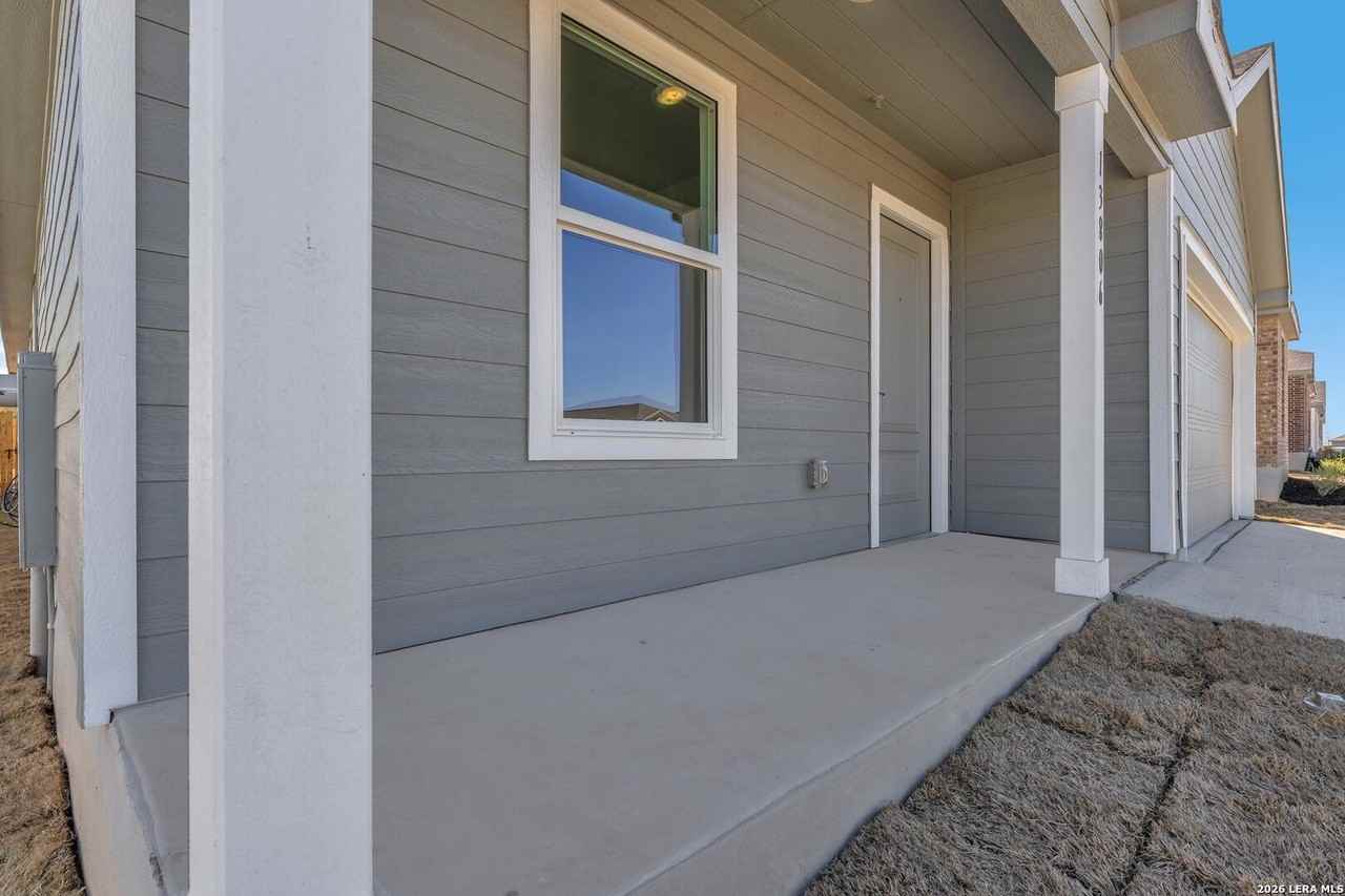 13806 S Strange Way - Photo 6 of 40
