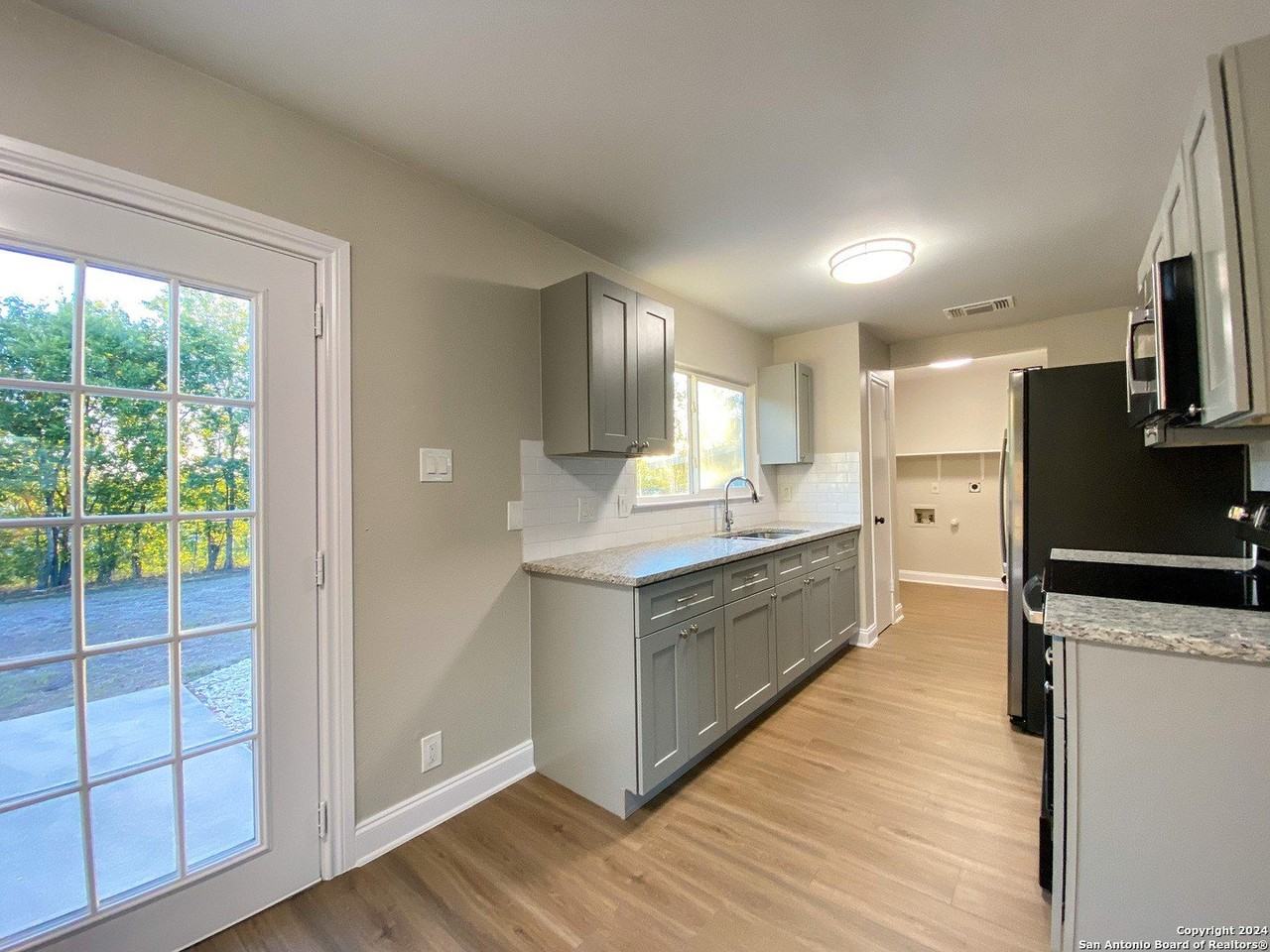 4203 Misty Springs Dr - Photo 4 of 22