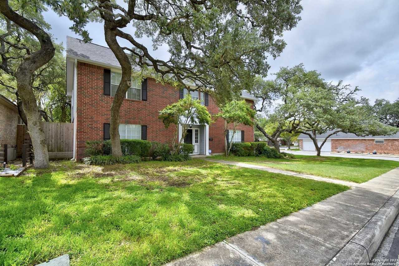 14302 Rush Wood - Photo 2 of 31