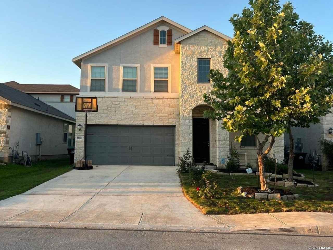 12907 Irvin Path - Photo 2 of 25