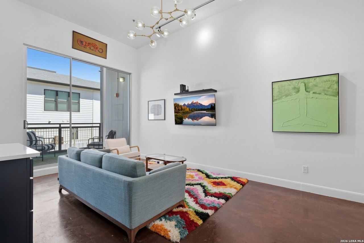 831 S Flores St #3114 - Photo 3 of 30