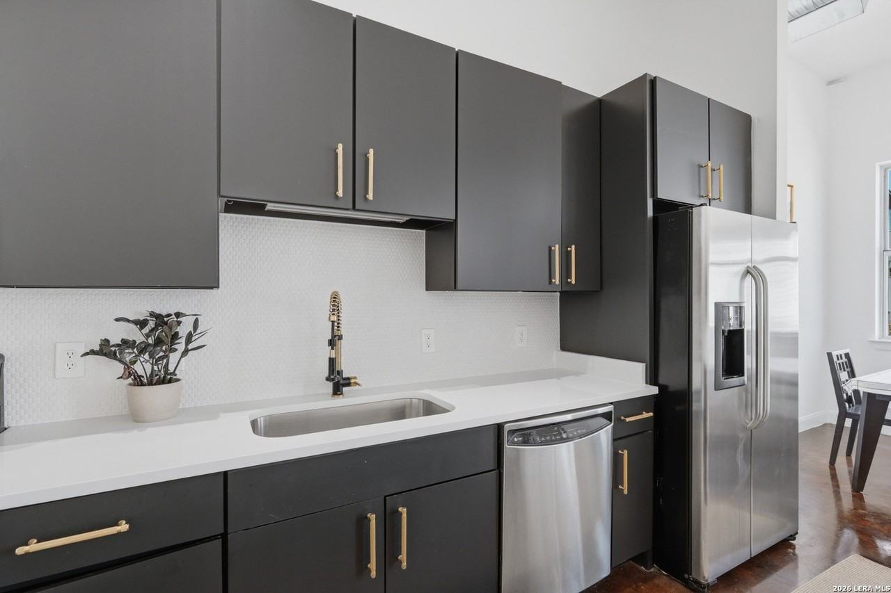 831 S Flores St #3114 - Photo 7 of 30