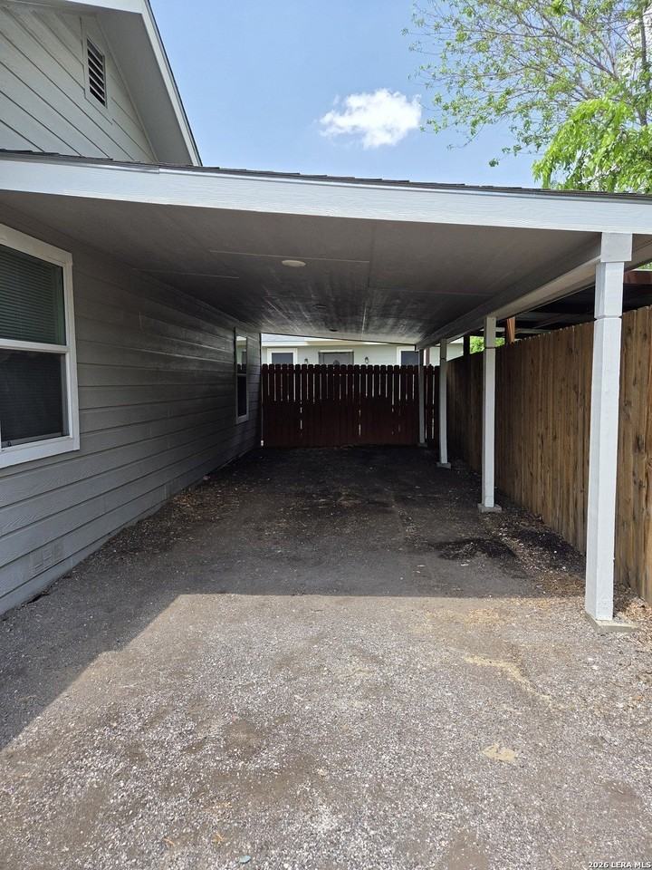 727 Menefee Blvd - Photo 4 of 17