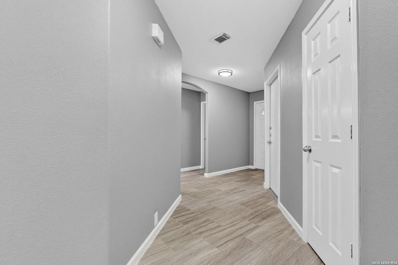 3950 Canyon Pkwy - Photo 5 of 32