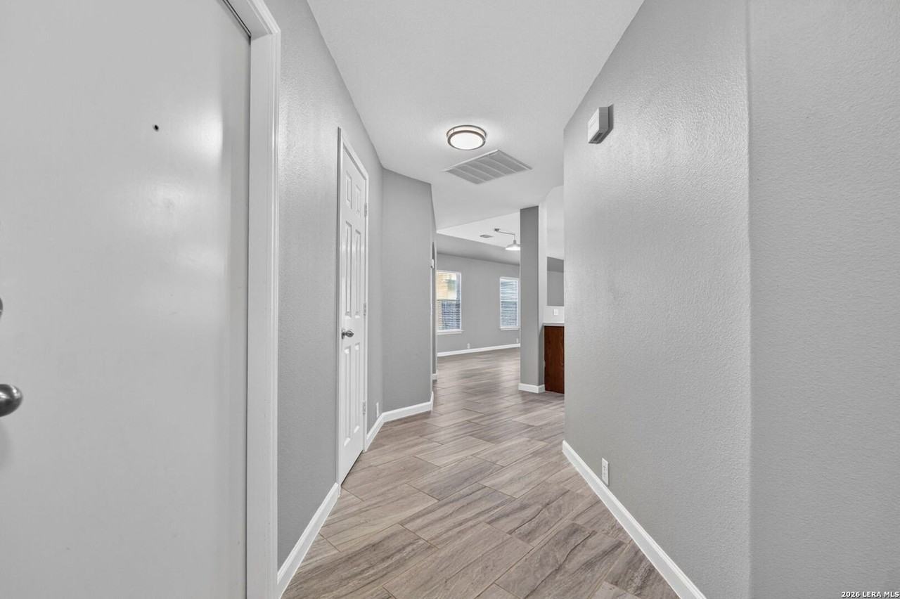 3950 Canyon Pkwy - Photo 6 of 32