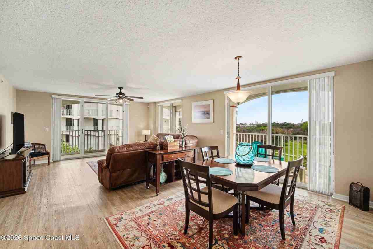 820 Del Rio Way #401 - Photo 6 of 15