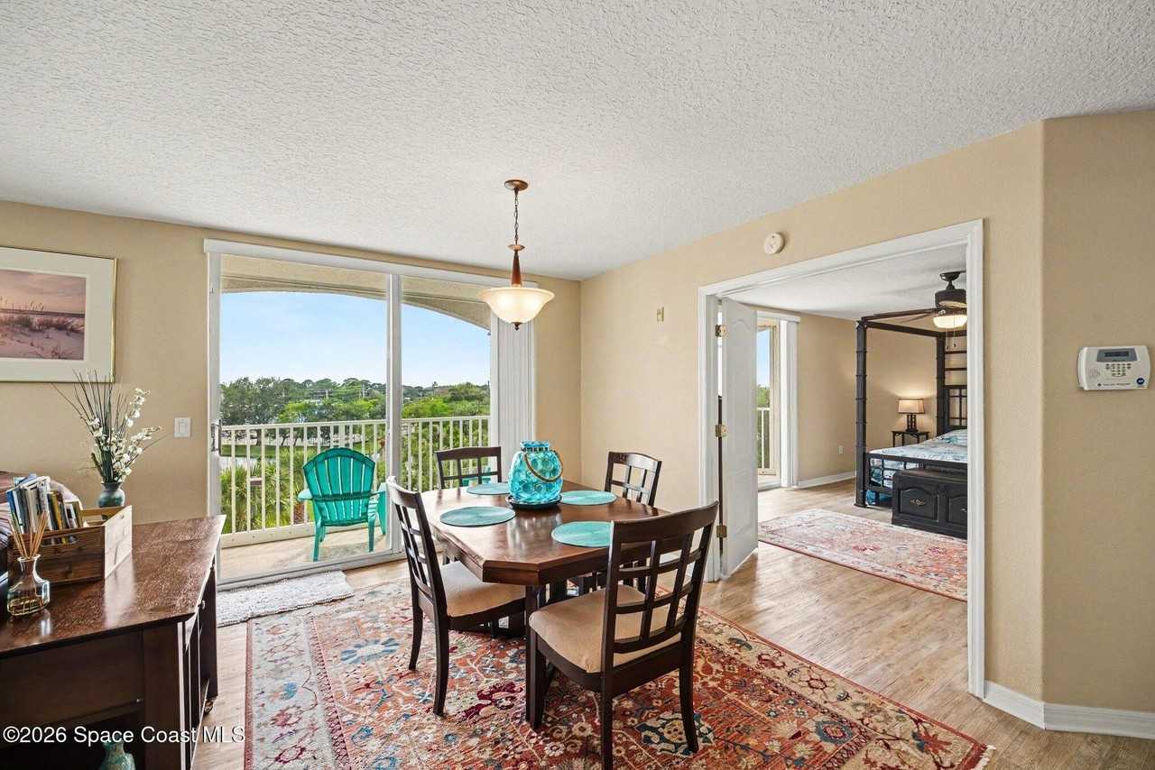 820 Del Rio Way #401 - Photo 7 of 15