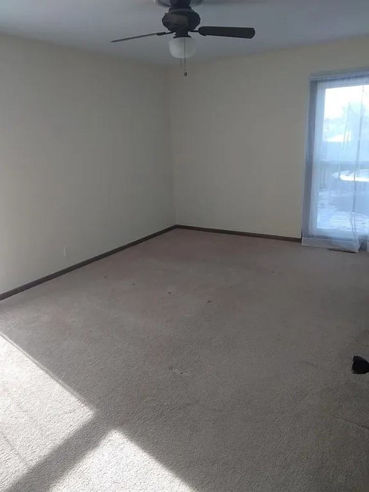 2104 Timber Creek Dr - Photo 5 of 6