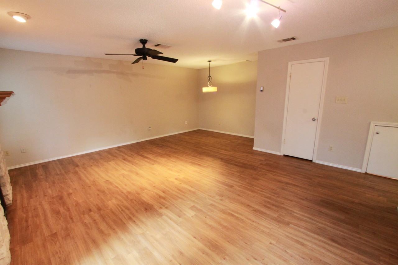 6817 Old Quarry Ln - Photo 3 of 21