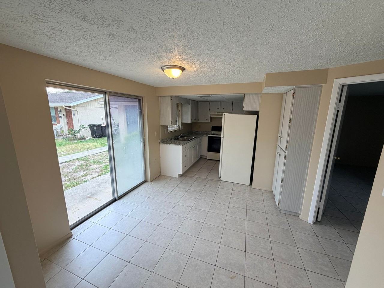 6330 Pennsylvania Ave - Photo 7 of 20