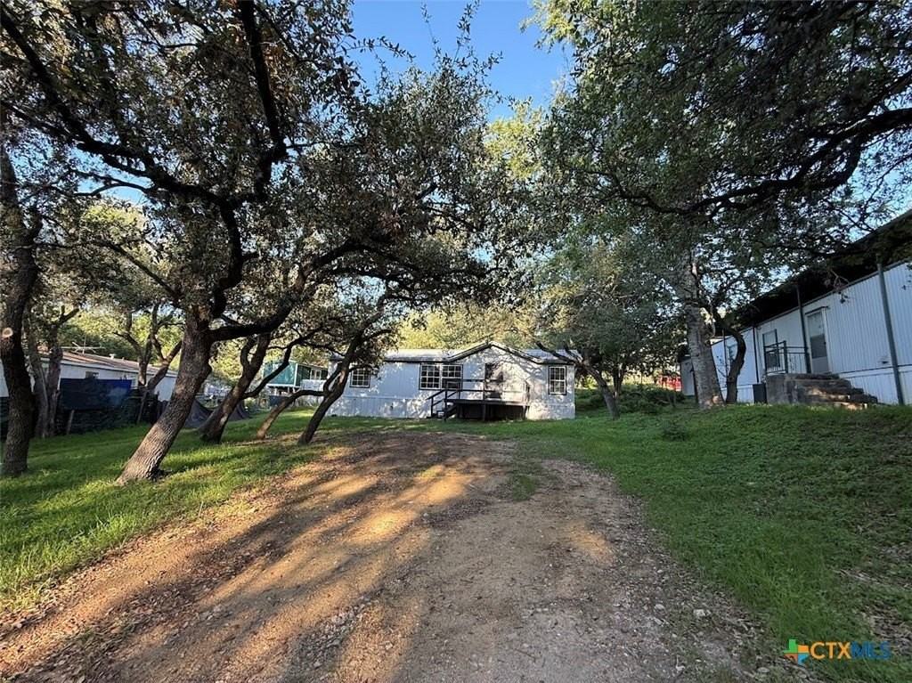 532 Grandview Bnd - Photo 3 of 20