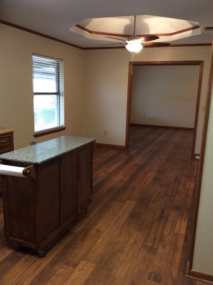 2835 Cypress Dr - Photo 2 of 7