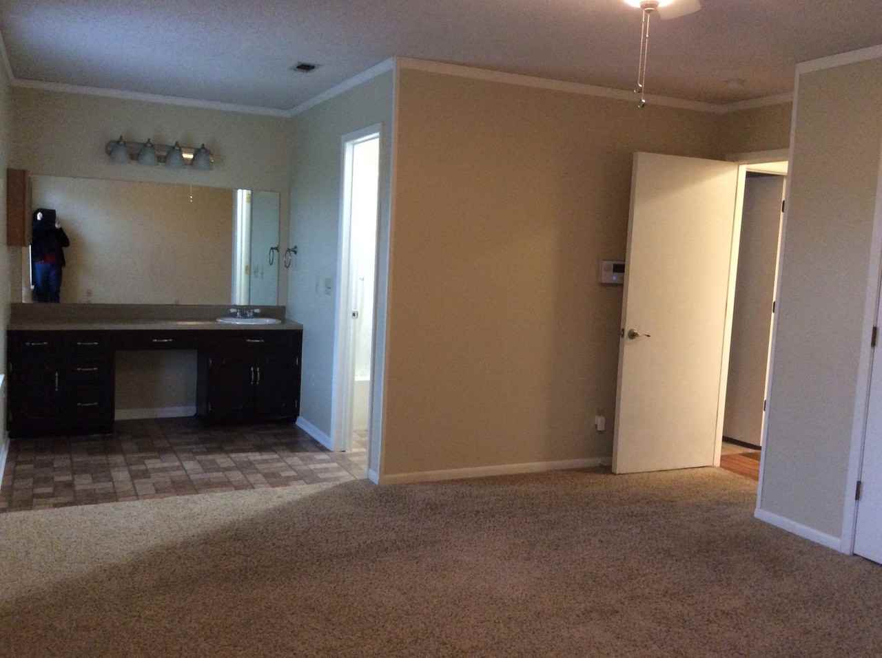 2835 Cypress Dr - Photo 6 of 7