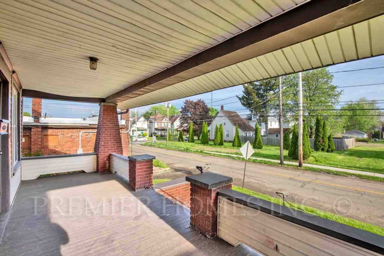 2613 4th St Nw - Photo 2 of 21