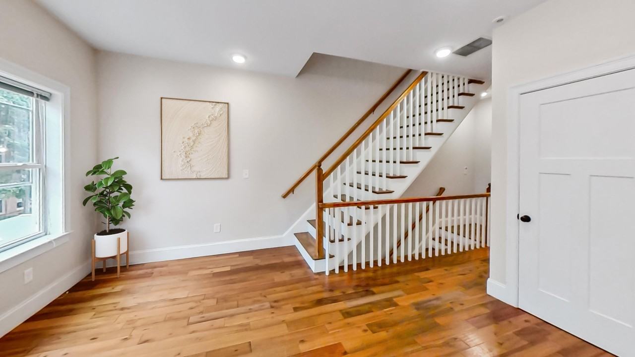 19 Caldwell Street19-21 Caldwell Street - 1 #1 - Photo 2 of 18