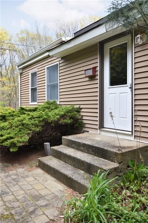 390 Pendar Rd - Photo 2 of 21