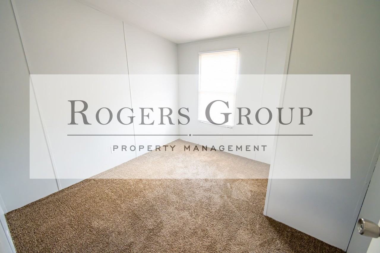 388 S Chavis Rd #3 - Photo 5 of 9