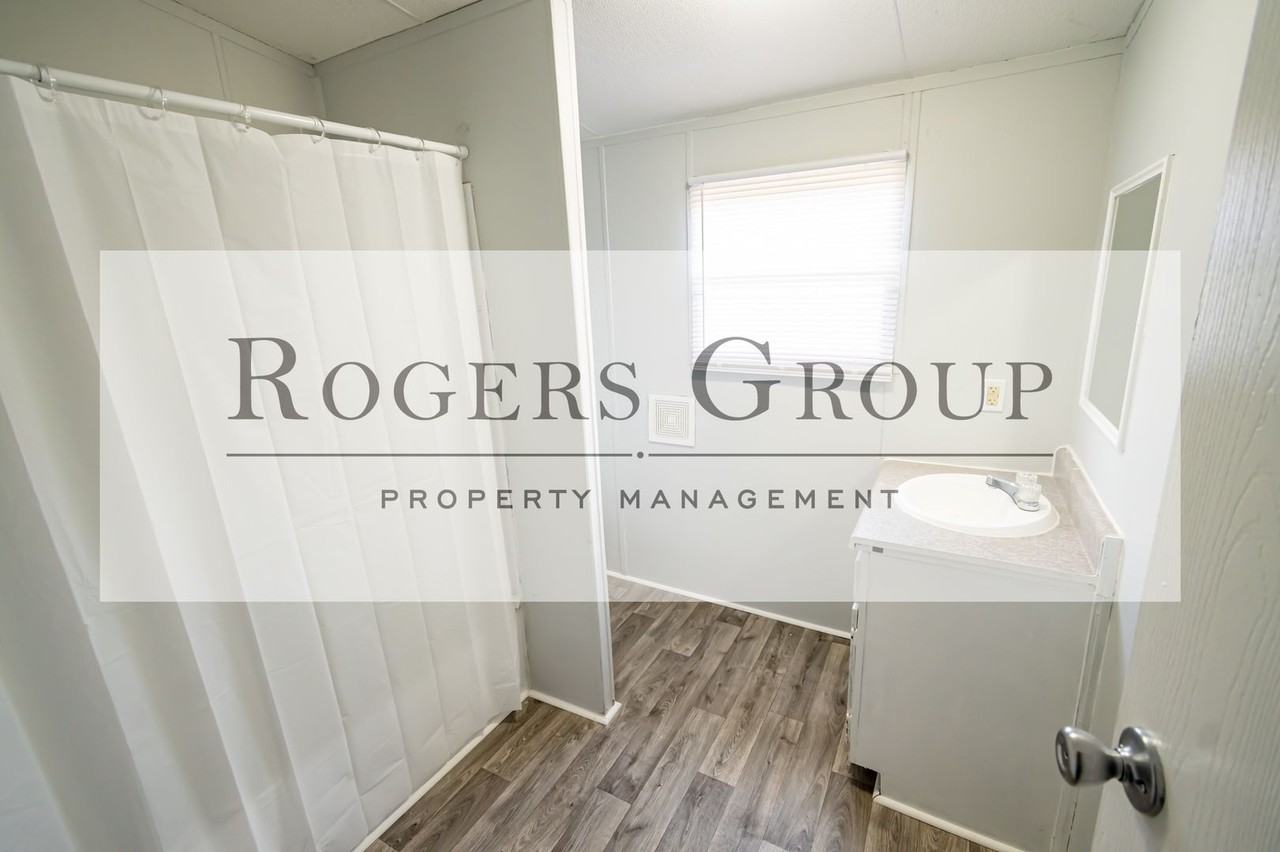 388 S Chavis Rd #3 - Photo 6 of 9