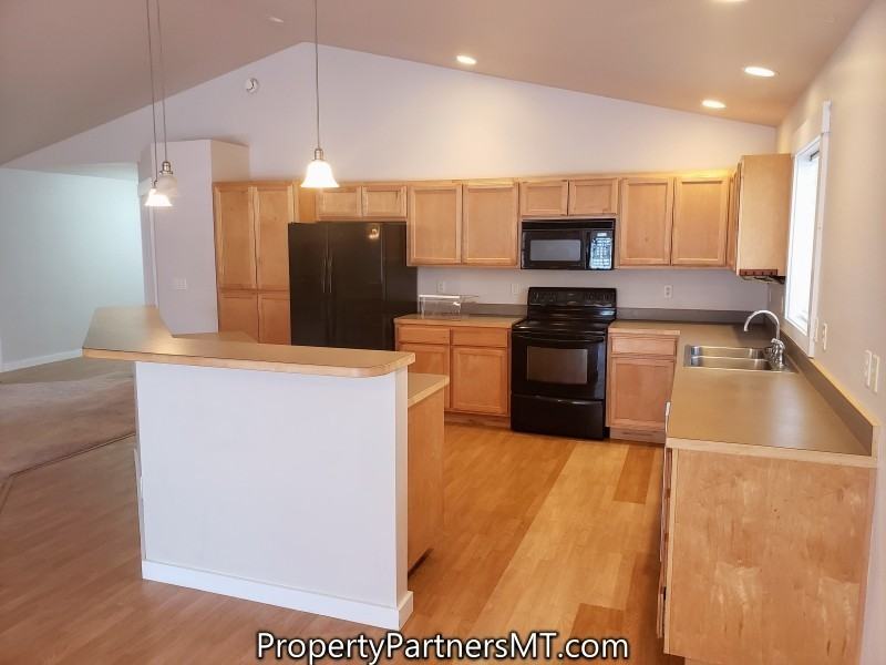 705 N Aster Ave - Photo 2 of 13