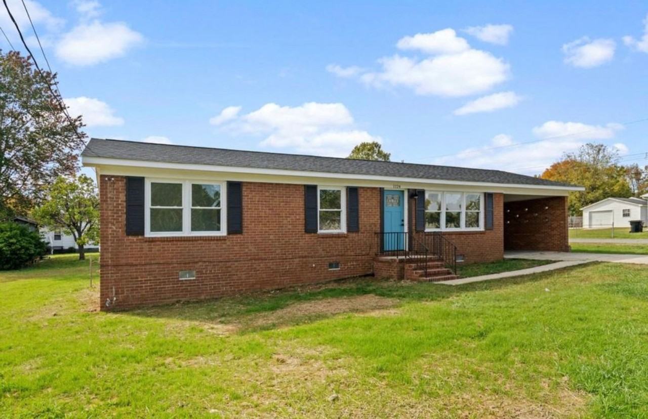 1124 Jackson St - Photo 2 of 23