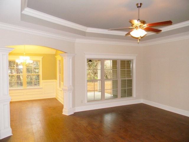 3919 Karaline Cir - Photo 2 of 21