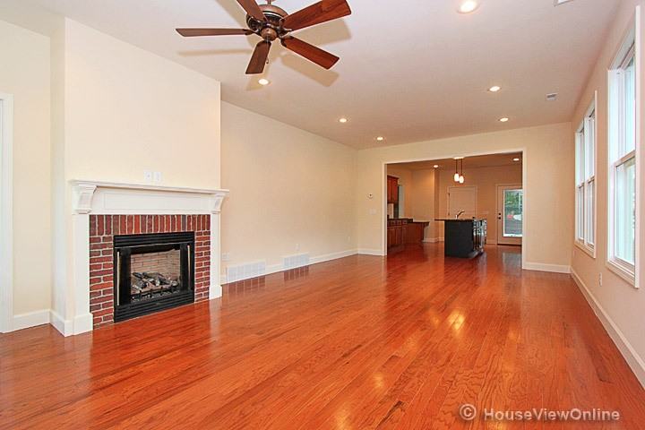 2977 Walden Blvd - Photo 5 of 23