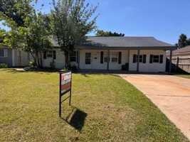 featured image of 2916 Shirley Ln