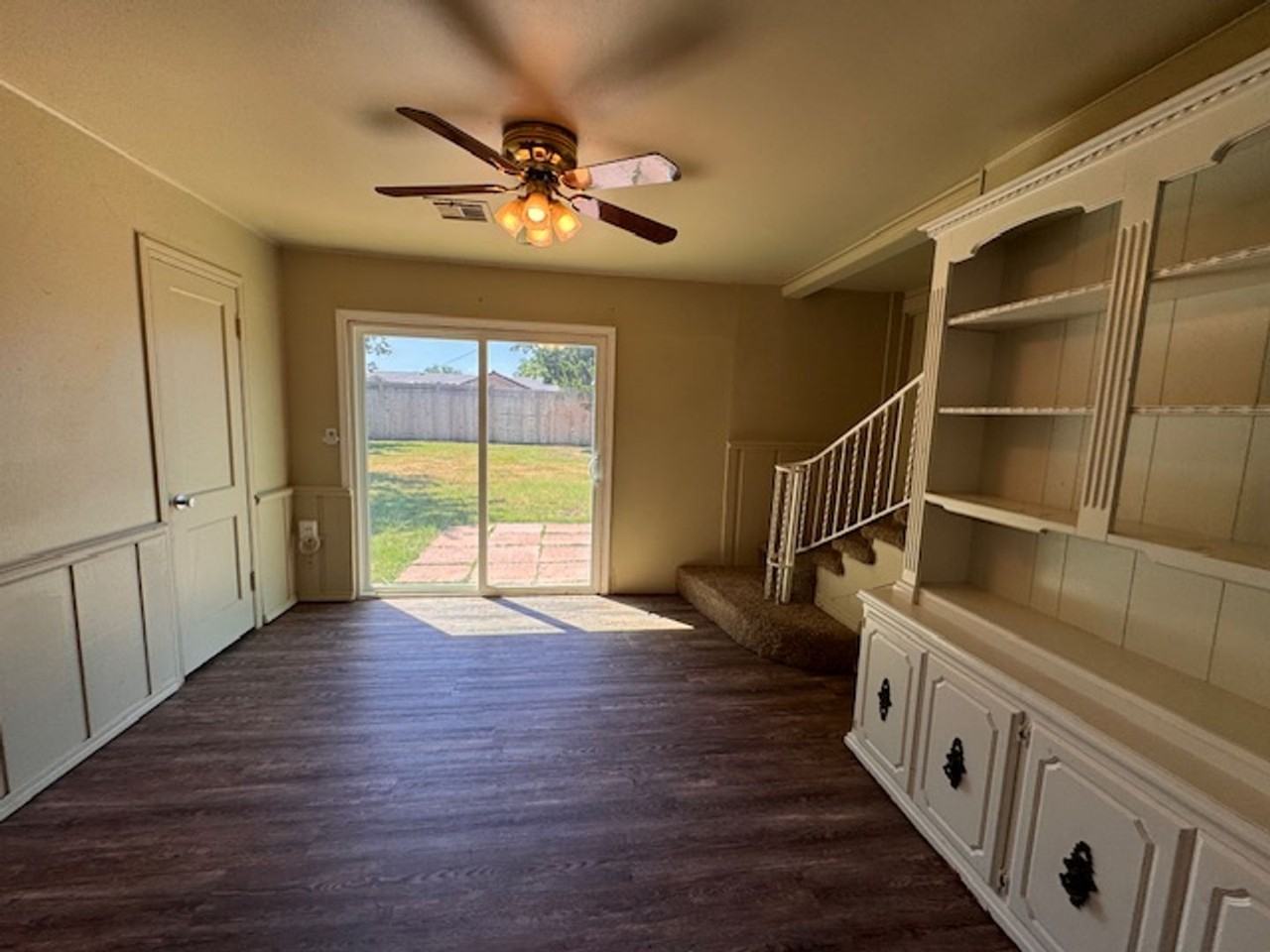 2916 Shirley Ln - Photo 3 of 13