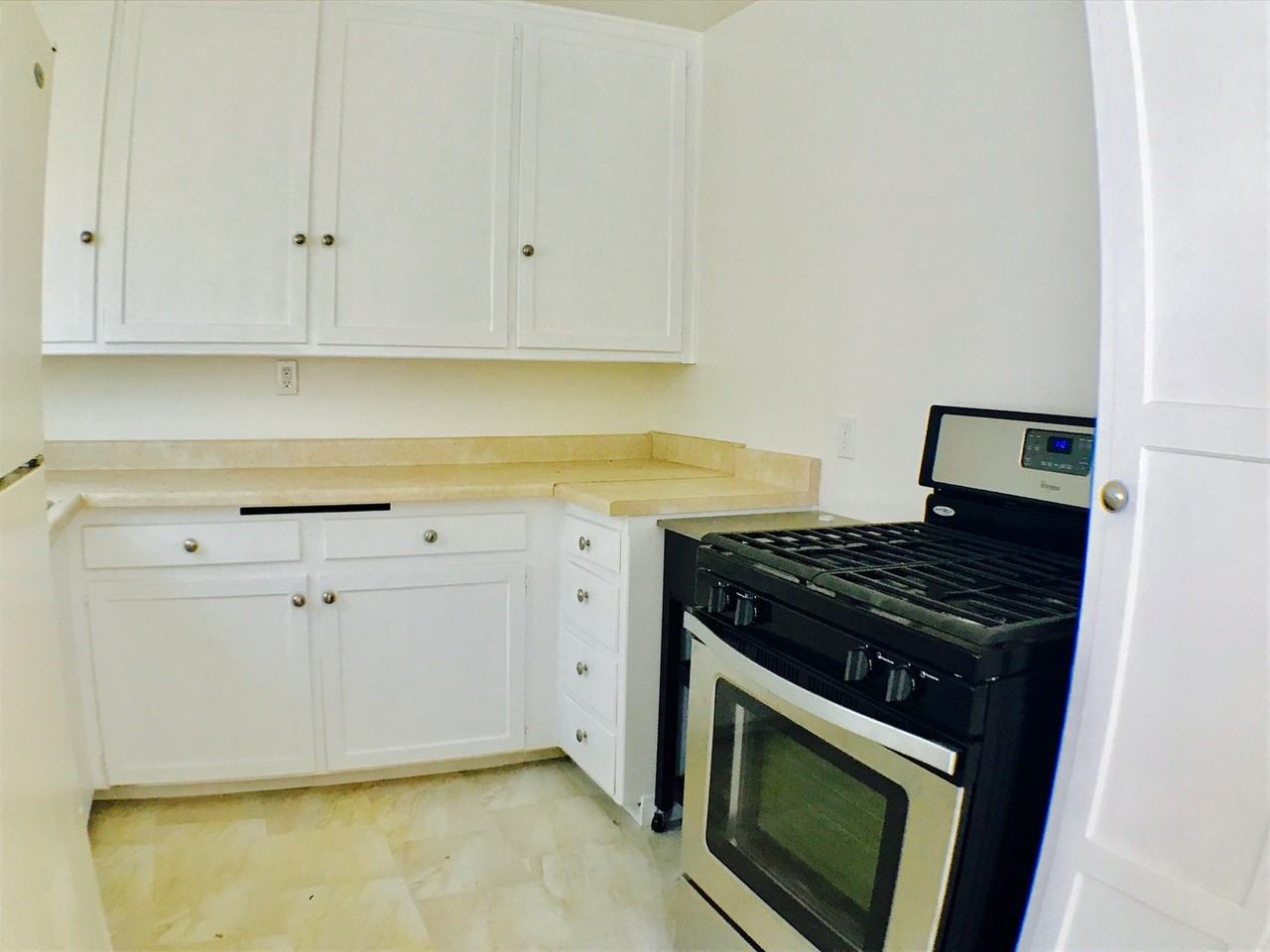 3737 W 177th St - Photo 4 of 10