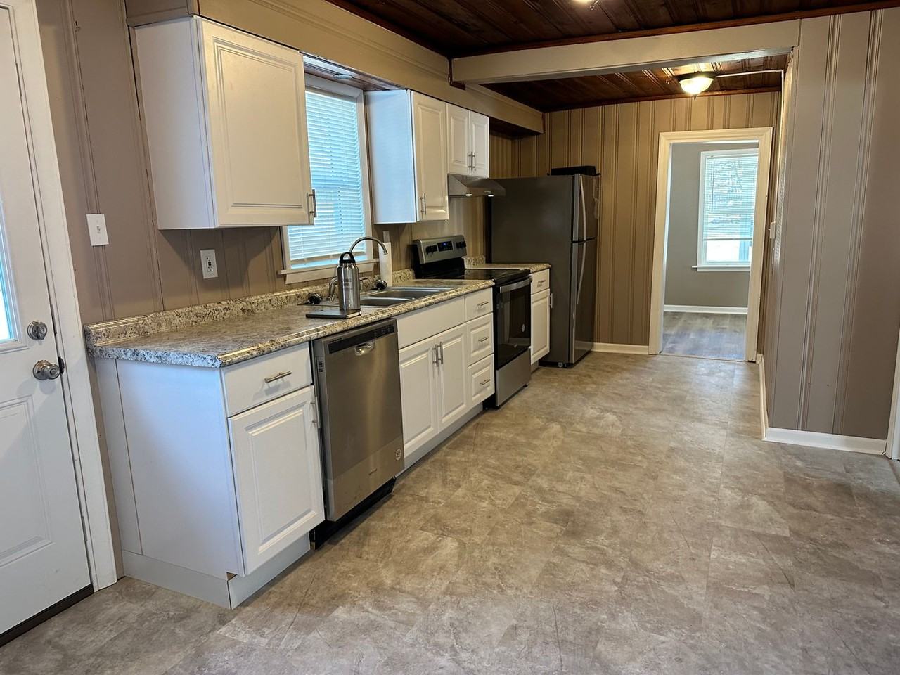 5 S Greenwood Ave - Photo 4 of 12