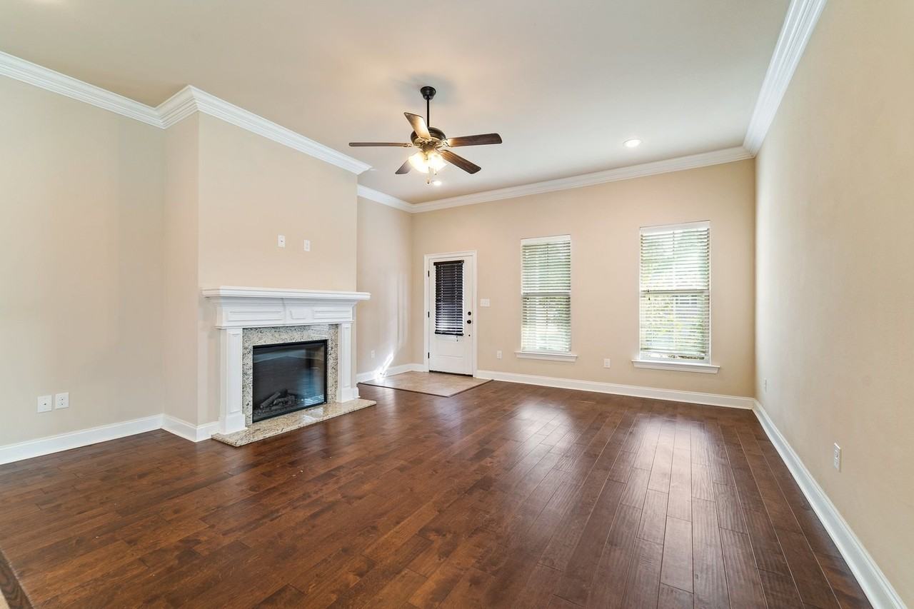 782 Serpentine Dr - Photo 2 of 21