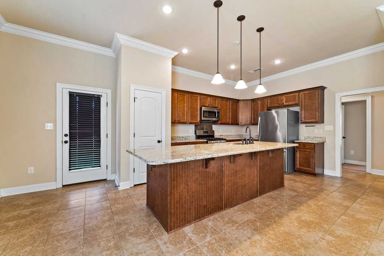 782 Serpentine Dr - Photo 6 of 21