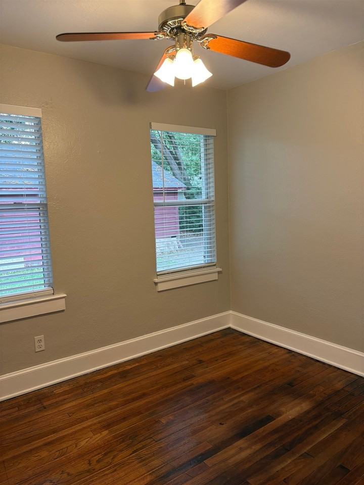 1130 Cherry Laurel St - Photo 7 of 7