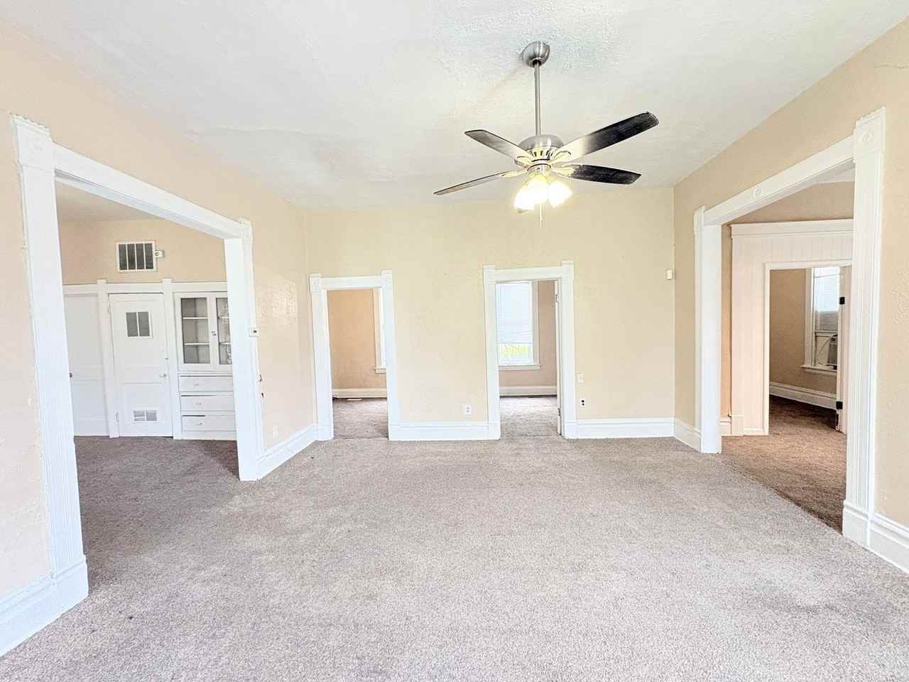 837 Avondale Ave - Photo 2 of 16