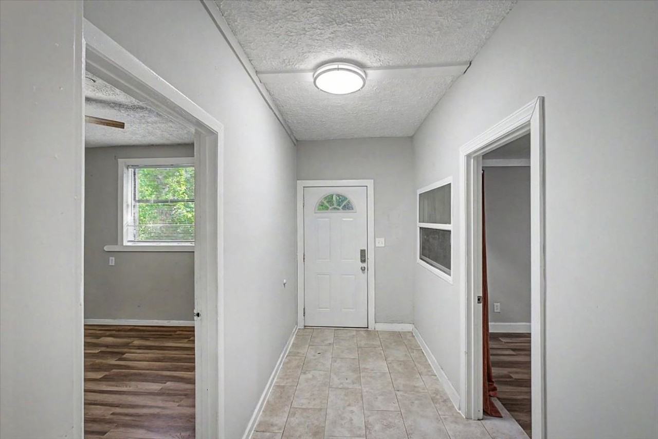 2808 Myra St - Photo 5 of 29