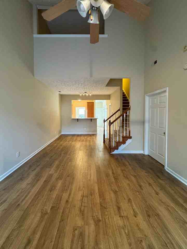 3060 Candlelight Dr - Photo 3 of 21