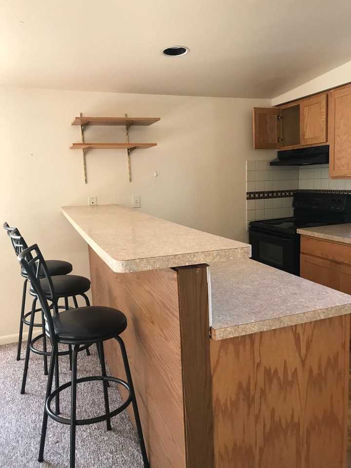 1212 Willard - Photo 4 of 9