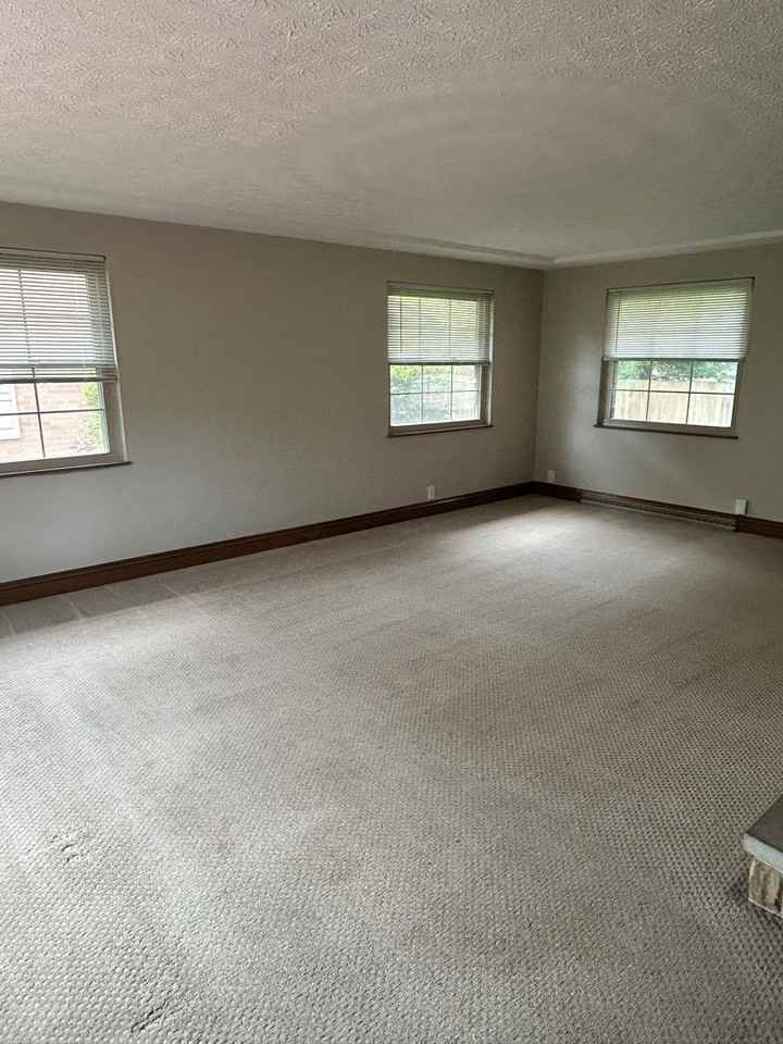 1465 Wilsonway Dr - Photo 3 of 31