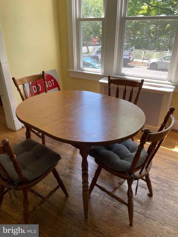 4229 Brandywine St Nw - Photo 4 of 17