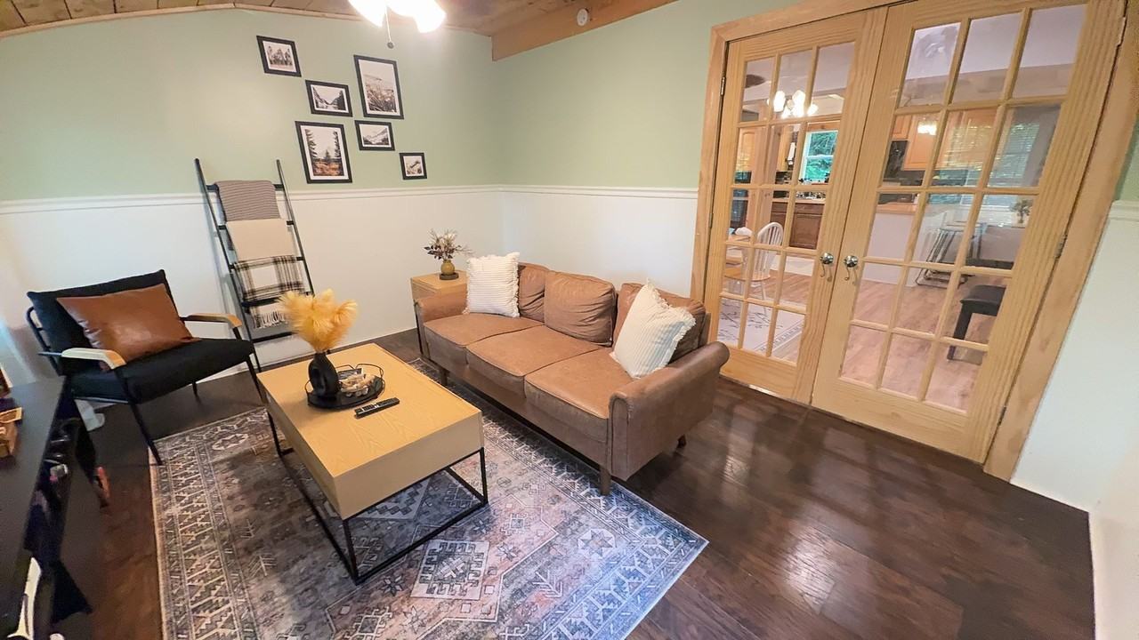 69 Belknap Ln - Photo 5 of 18