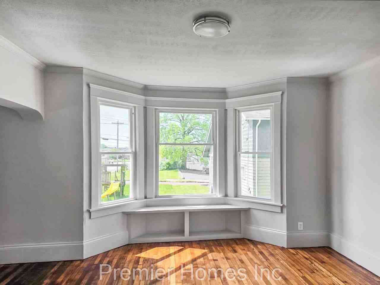 1309 Piedmont Ave Ne - Photo 3 of 13
