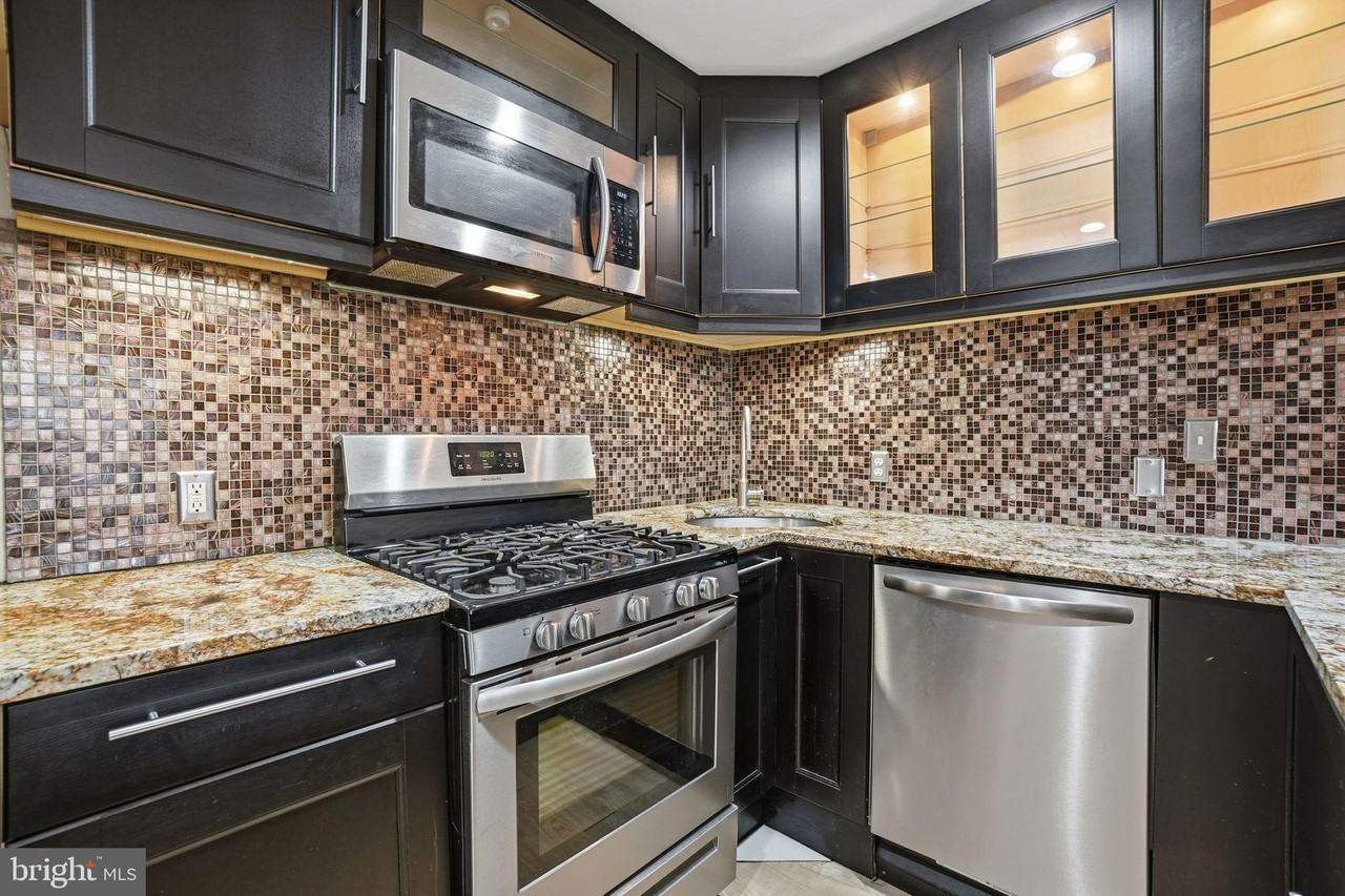 1710 W Virginia Ave Ne #202 - Photo 6 of 42