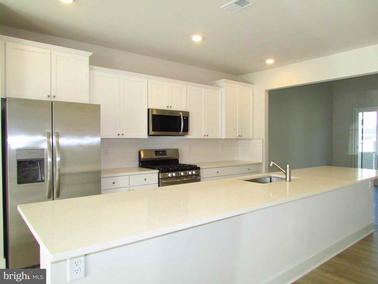 31019 Nikelle Ln #TH11 - Photo 2 of 12