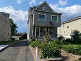 featured image of 11 Lafayette Ave
