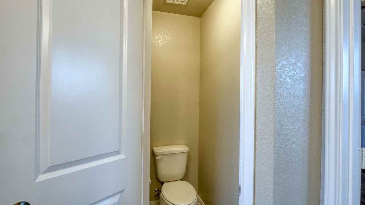 1915 Shimla Ct - Photo 3 of 22