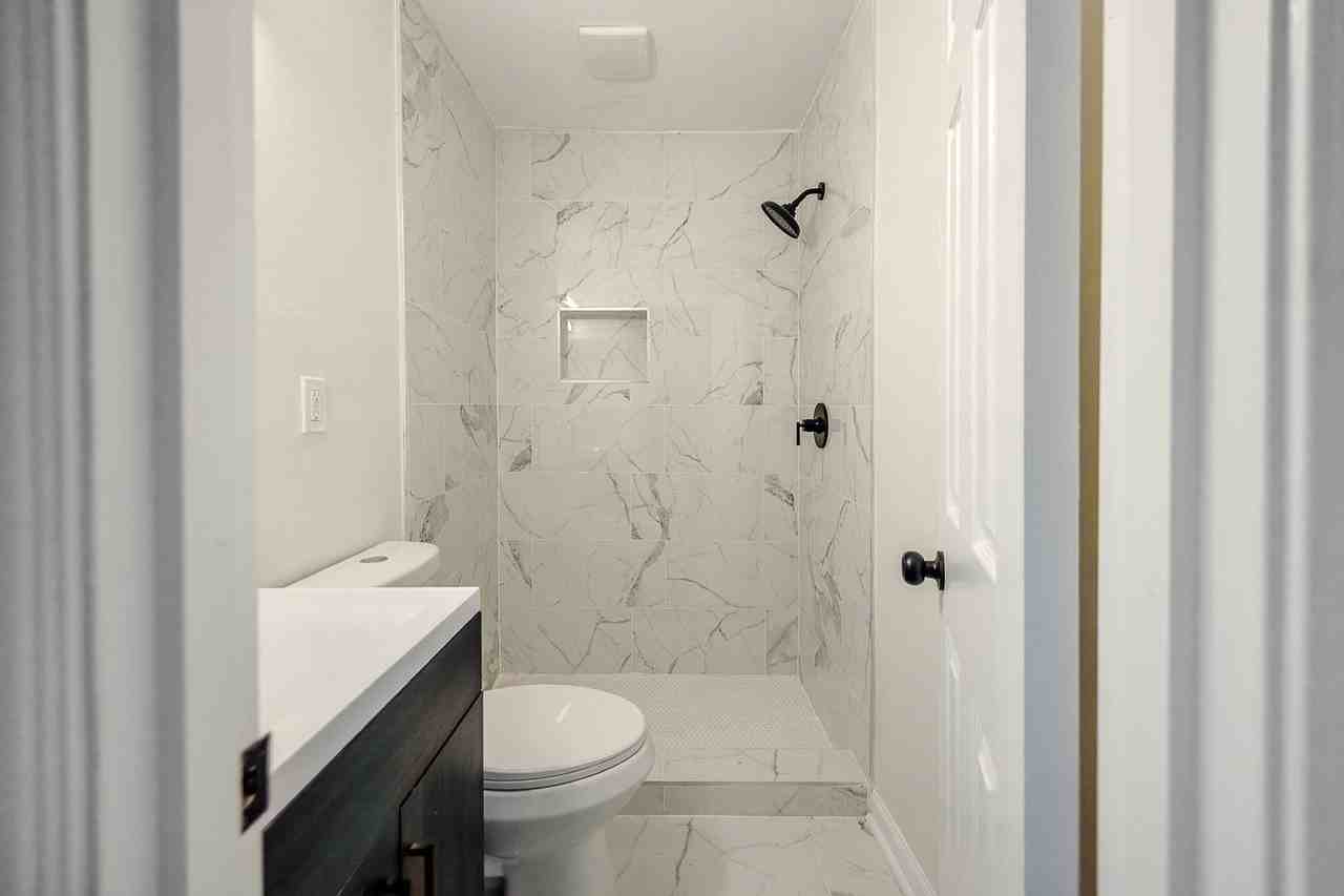 3979 Thomas Ave - Photo 4 of 10