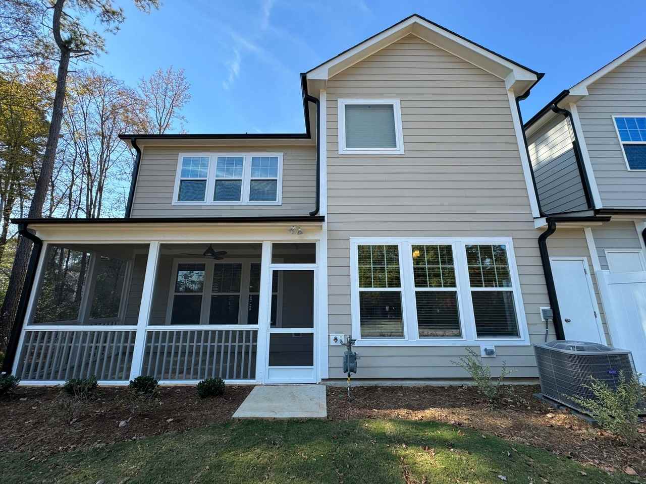 2422 Greshford Ln - Photo 4 of 35