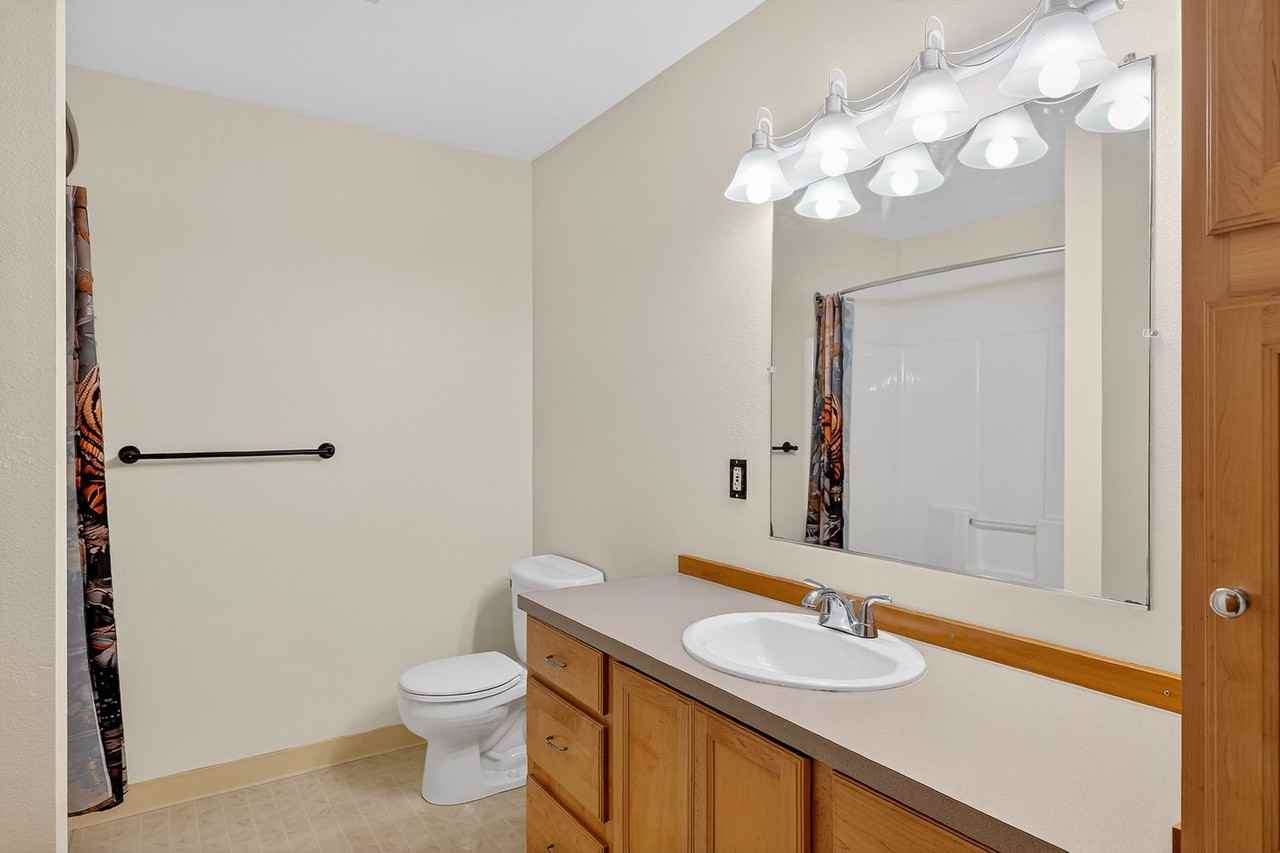 1900 Ne 138th Pl - Photo 4 of 22